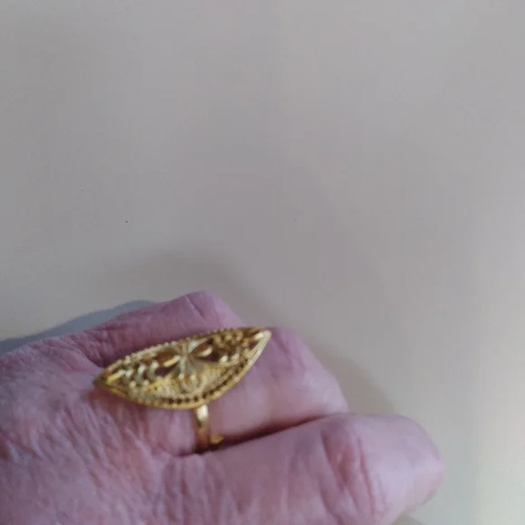 💎 #5  AMAZING DUBAI Gold Adjustable Size Shield Ring 😯 - Picture 5 of 9